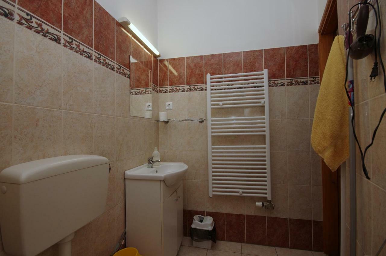Burg Apartman Gyula Exterior foto