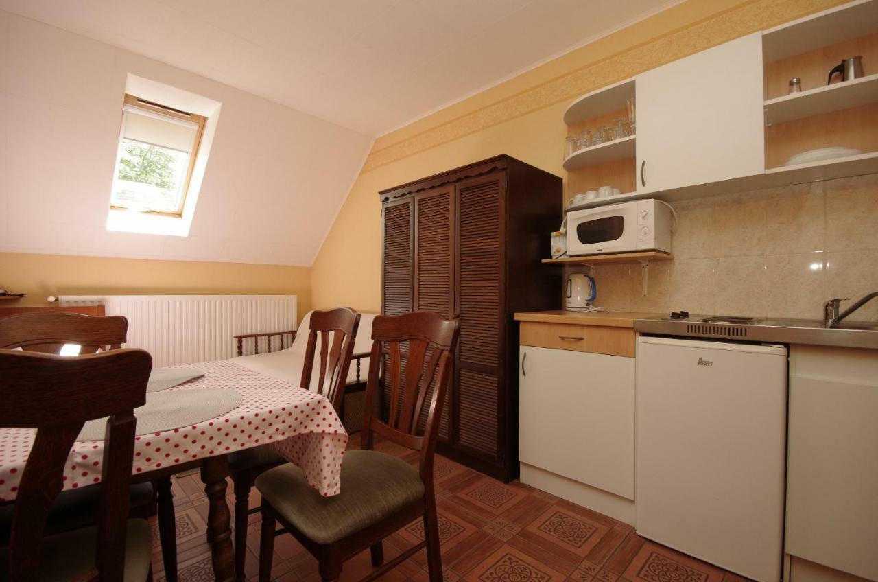Burg Apartman Gyula Exterior foto